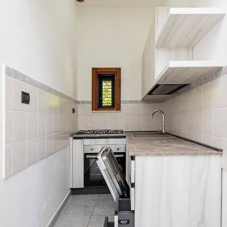 Casina Le Rene - Con Piscina Privata E Ampio Giardino * Poggiardo